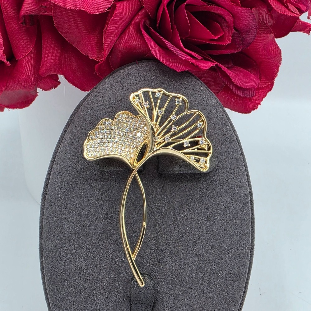 Ginkgo Leaf Pave Brooch Gold Tone Rhinestone Gemstone Botanical Pin Modern